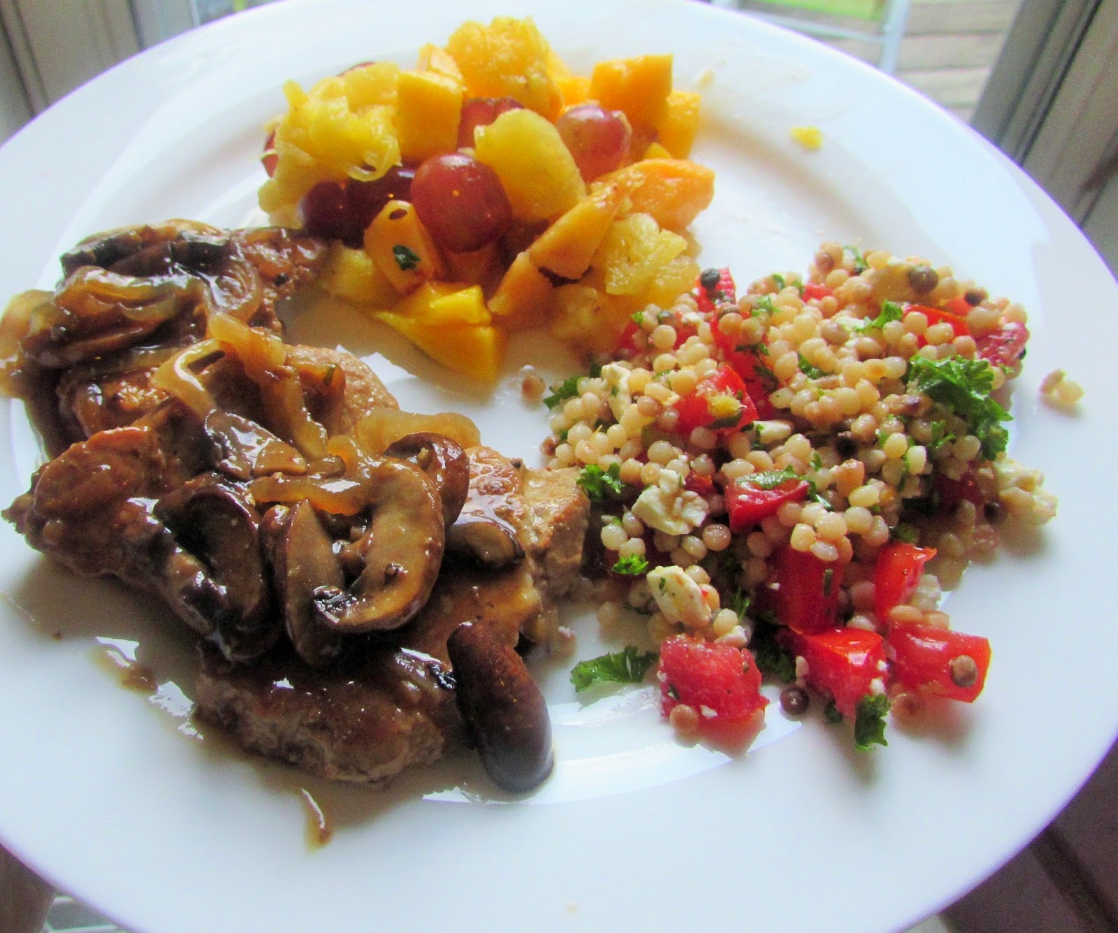 21 Day Fix Recipes Pork Tenderloin Medallions with Shallot Mushroom