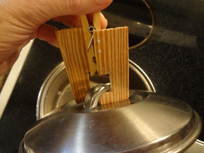 ...1.13...W.I.P. Wednesday...a simple pot lifter... Affectioknit