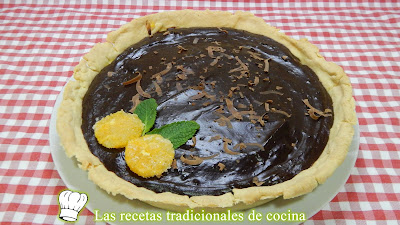 Cómo hacer una tarta muy cremosa de naranja y chocolate