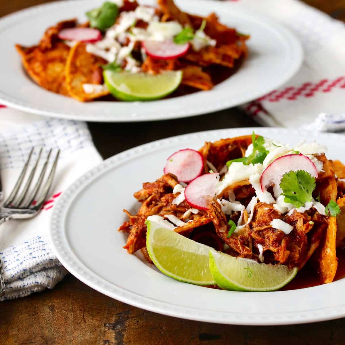 Chicken chilaquiles with casera chips