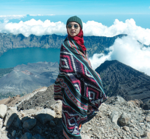 Cerita Pendaki Cantik Menaklukkan Gunung Rinjani