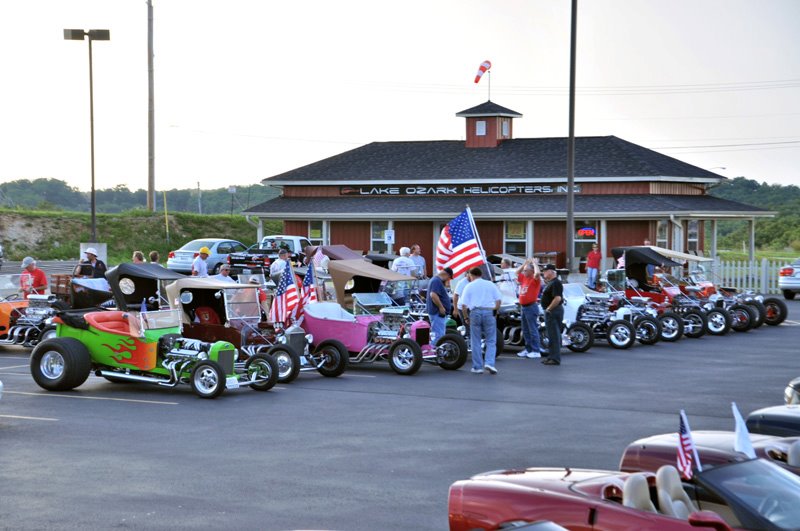 Wobbly Boots Roadhouse HOT Summer Nights at Lake of the Ozarks