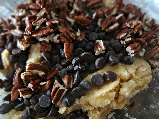 Brown Butter Chocolate Chip & Pecan Cookies Brown Butter Chocolate Chip & Pecan Cookies