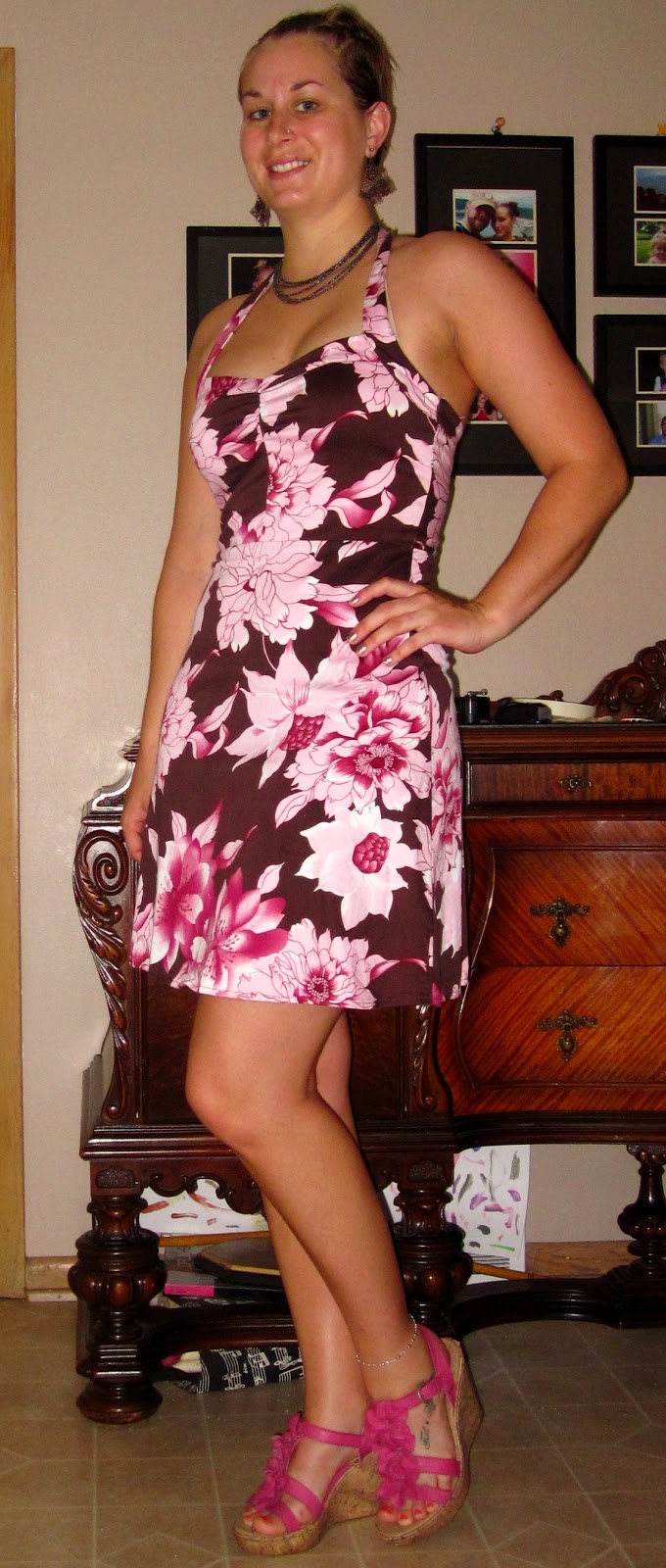 Low-Budget Fashionista: Floral Dress - Simple Outfit
