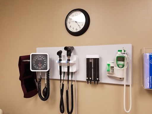 4 Ways to Streamline Your Doctor’s Office Finances