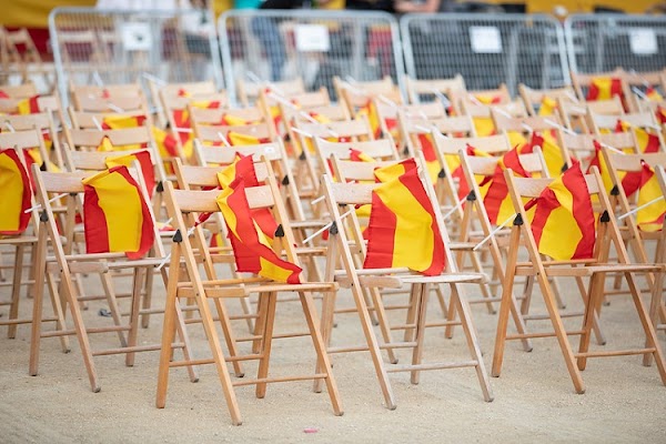Mitos y realidades de las dos Españas Mitos y realidades de las dos Españas