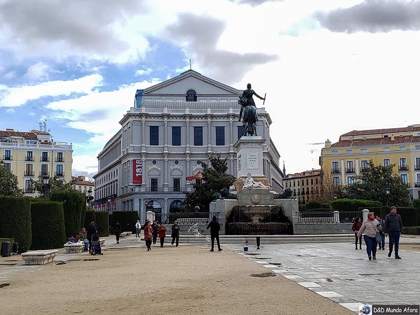 Plaza de Oriente 