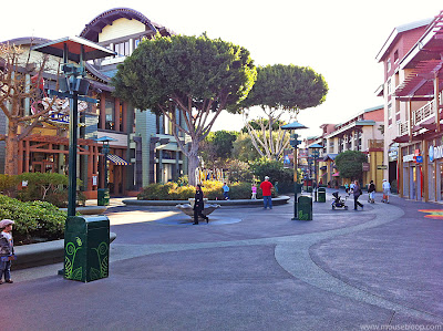Walk Trek Paradise Pier Hotel to Disneyland DCA shortcut