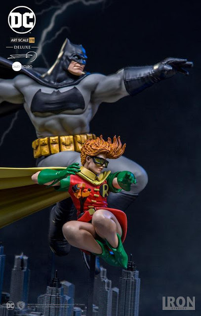 JIMSMASH ! ! !: 'DARK KNIGHT RETURNS' STATUE