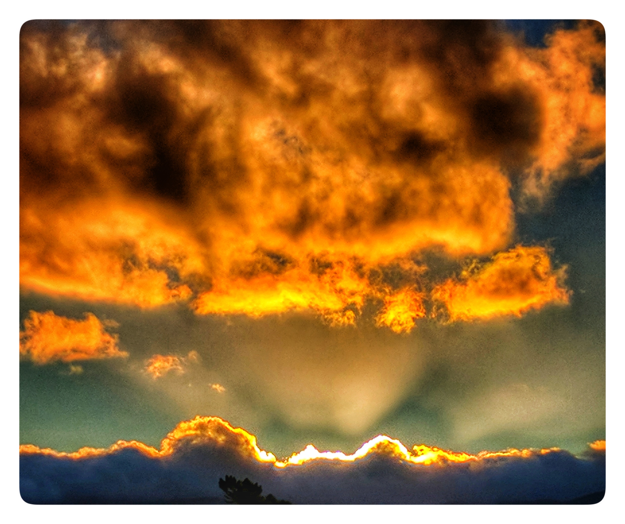 Setting sun clouds