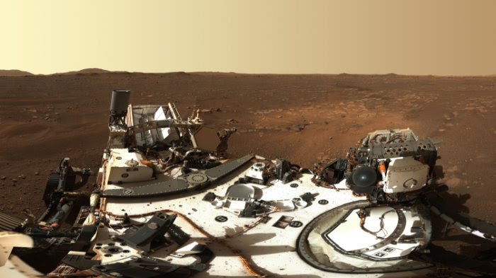Warren Sparrow: Mars Rover Sends Back Panoramic Views and First Audio