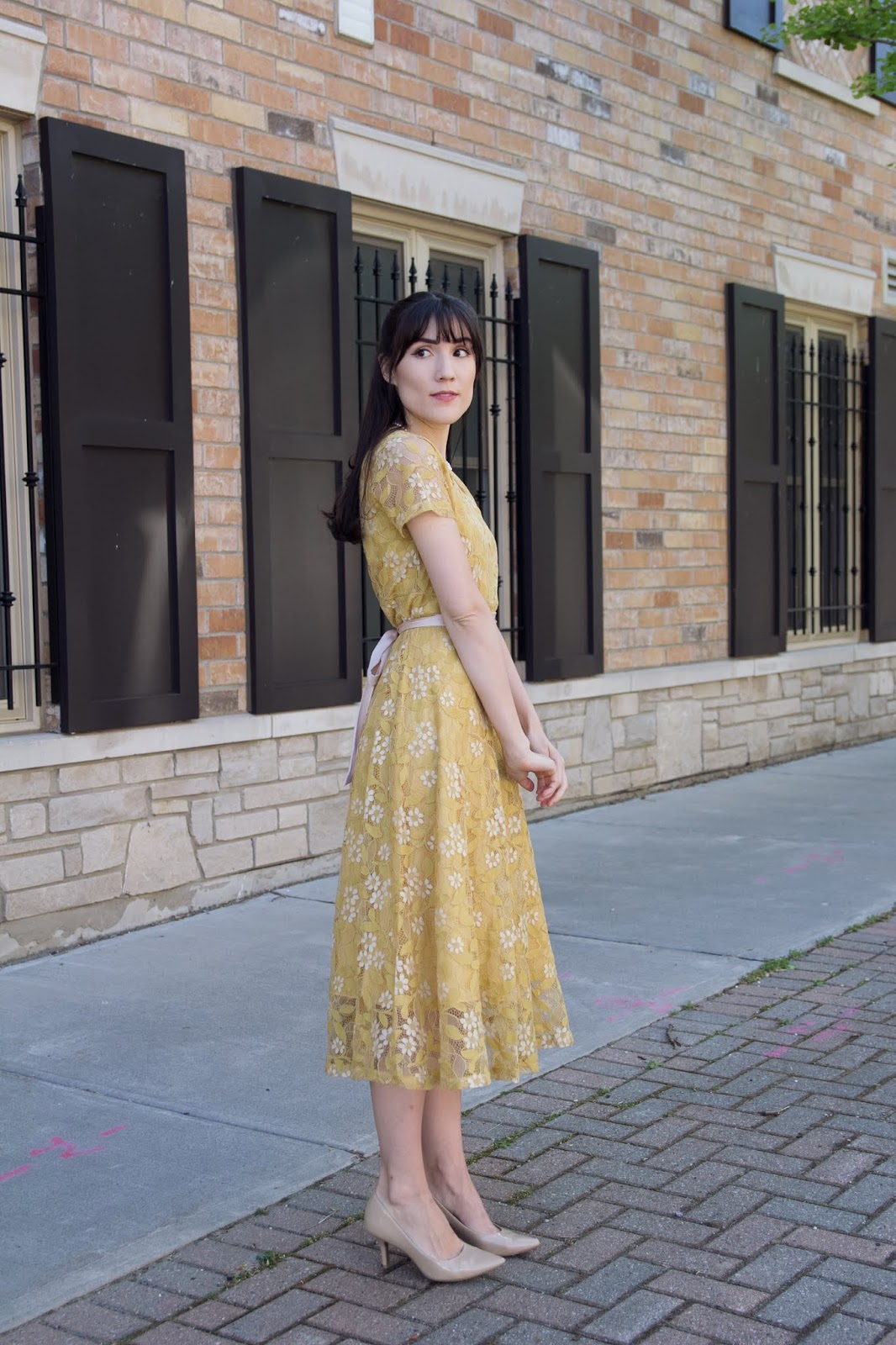Yellow Lace Dress | Carolina Pinglo