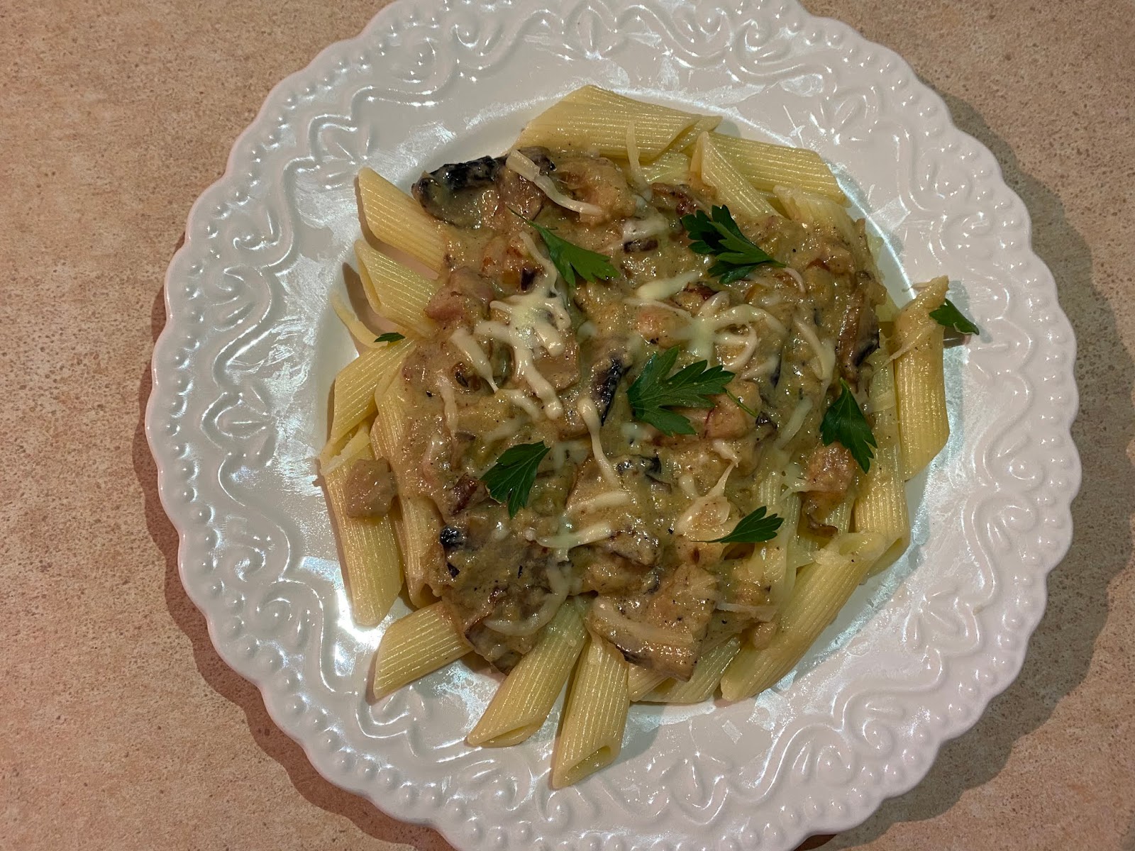 Pasta Alfredo with Bacon and Mushrooms