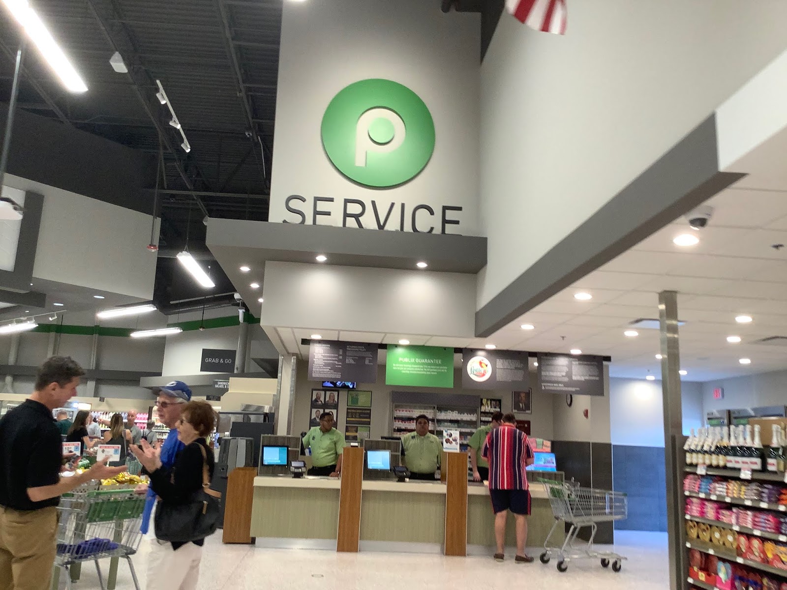 Publix and Home Centric Brandon, FL (Bloomingdale)