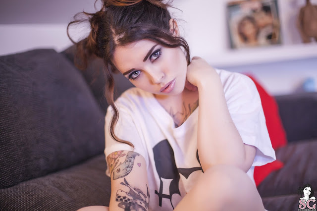 Nude #114: Marina Mui (Voly Suicide) .