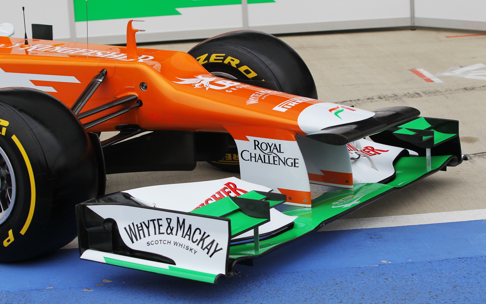 MCLAREN f1 2012