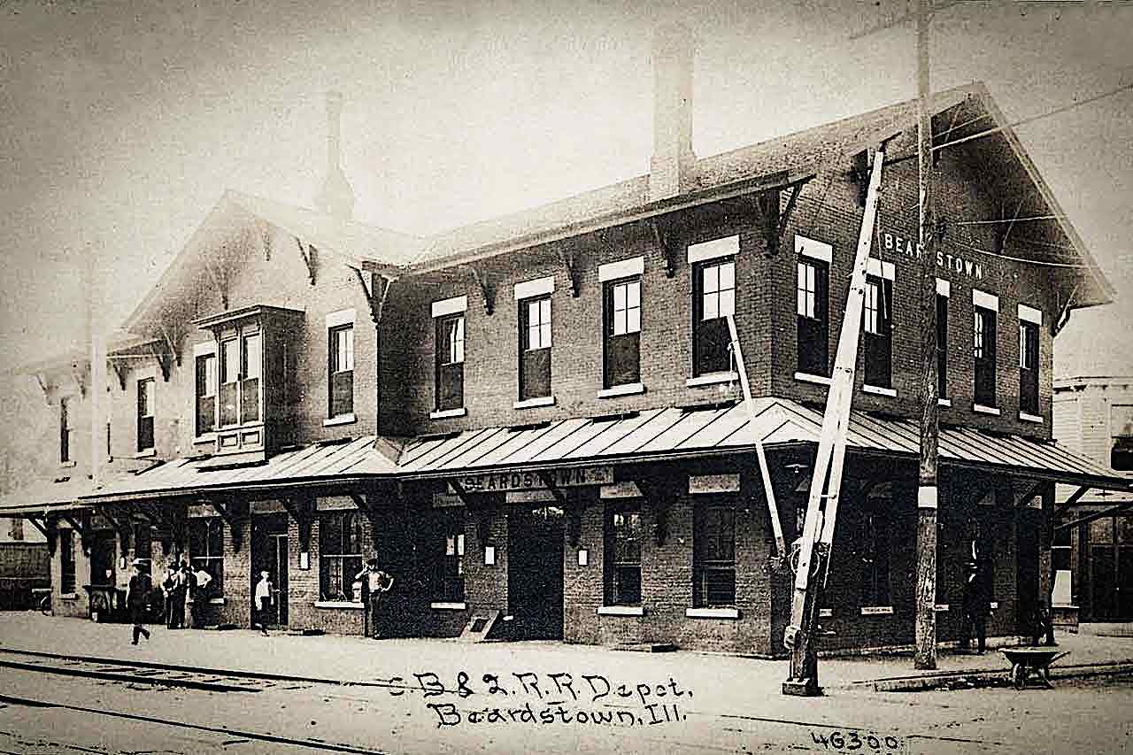 Towns and Nature Beardstown, IL CB&Q's Depot and Roundhouse