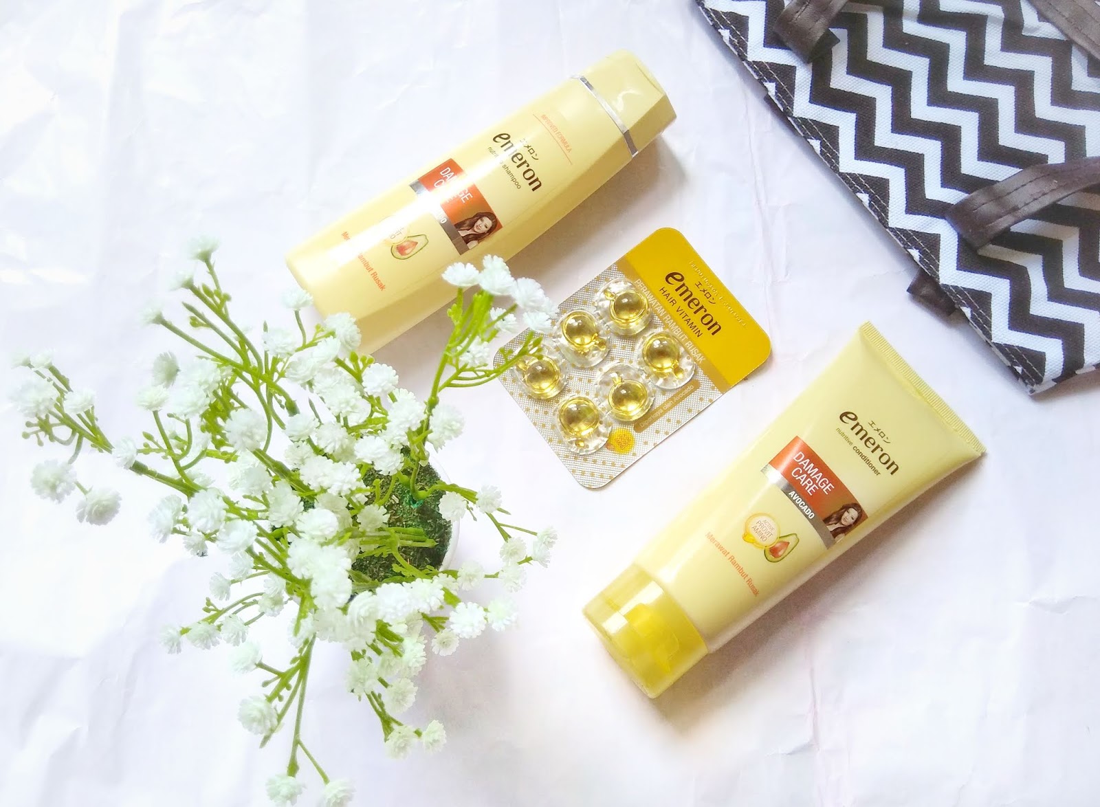 Mengatasi Rambut Rusak Pasca Melahirkan Dengan Emeron Damage Care