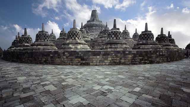 Contoh Descriptive Text About Borobudur Temple Dan Terjemahannya - Contohtext