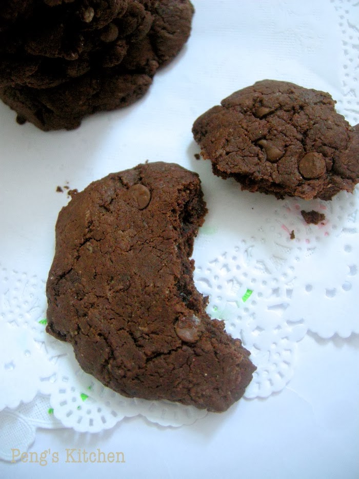 Peng's Kitchen Buttermilk Chocolate Cookies