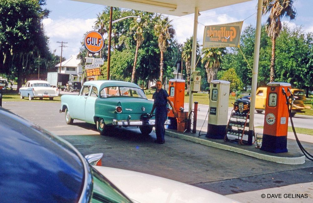 50 Wonderful Color Photographs That Show What Gas Stations Looked Like