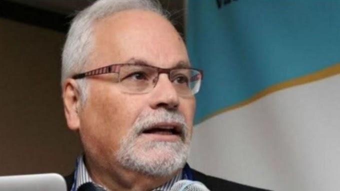 Παυλάκης: Θα έχουμε 3.000 νεκρούς έως τον επόμενο μήνα - "Όχι" στο άνοιγμα της εστίασης και της οικονομίας