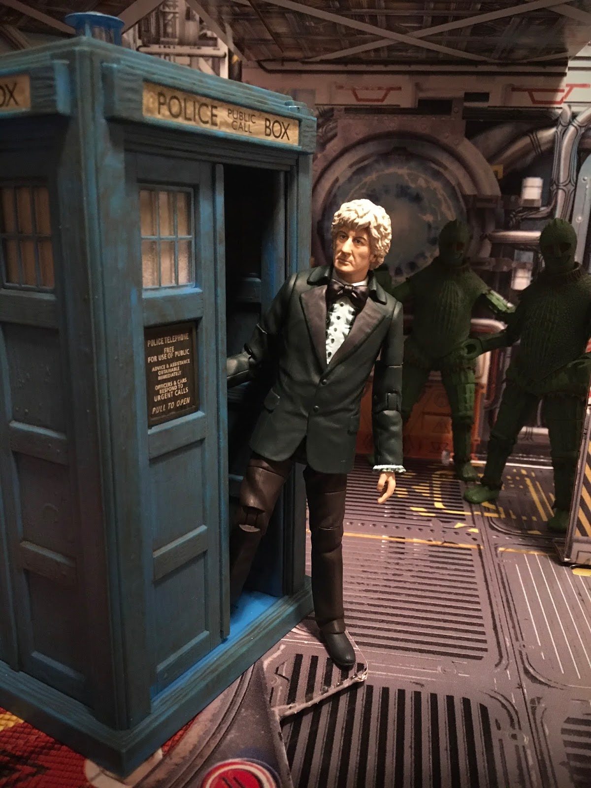 The Terrible Toyman : Third Doctor Who and TARDIS