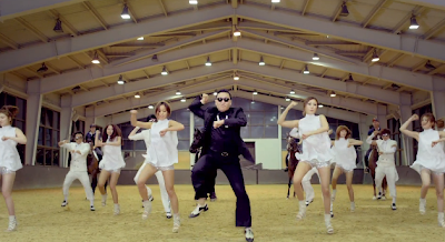 Psy Gangnam Style horse dance