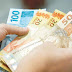  Bolsonaro anuncia salário mínimo de R$ 1.100 em 2021