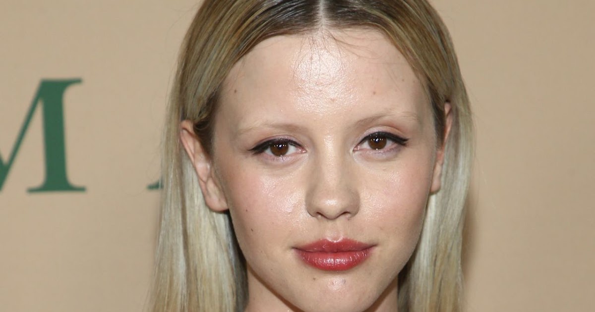 Garotas Nacionais: Mia Goth