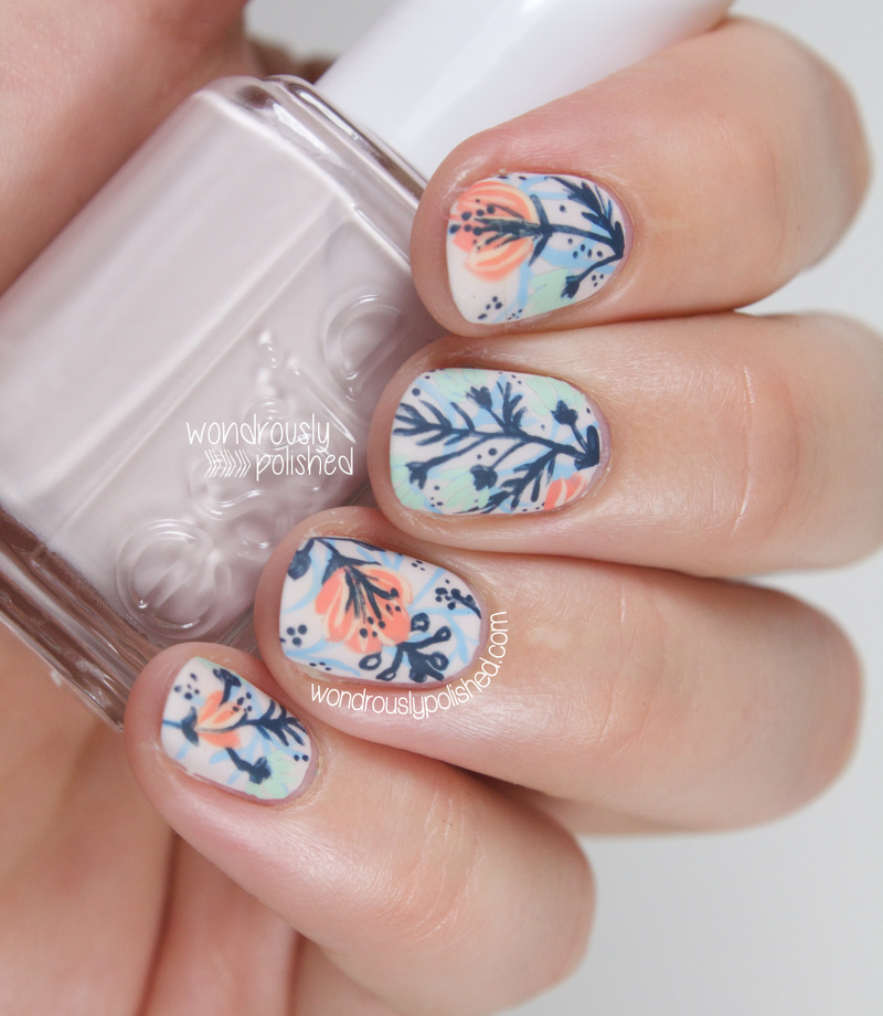 Wondrously Polished: A Floral Dud - Nail Art