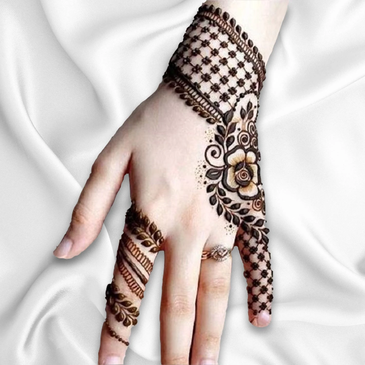 Mehndi Designs – Beautiful Simple Mehndi Designs # 22