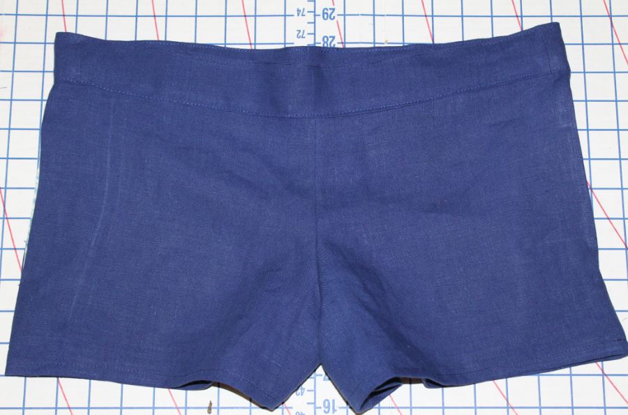 How to add pockets to shorts + FREE pocket pattern piece Seamingly