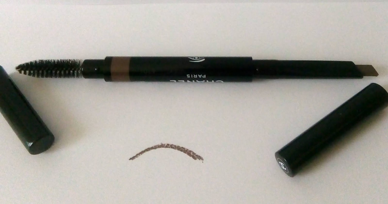 STYLO SOURCILS WATERPROOF 810 defining longwear eyebrow pencil 