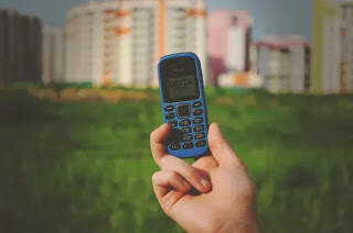 TOP 5 MOST SOLD MOBILE PHONES IN THE WORLD | Nokia 3210 | Motorola RAZR V3 | Nokia 2600 | Iphone 6 & 6 plus | Nokia 3310 |