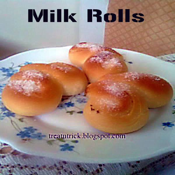 TREAT & TRICK MILK ROLLS