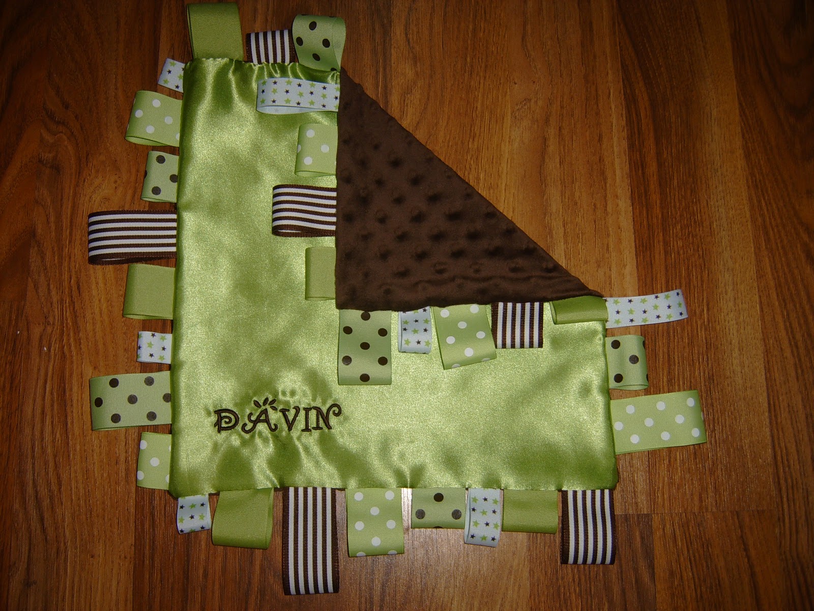 E3 Creations Cuddly Clutch Blankets for Babies