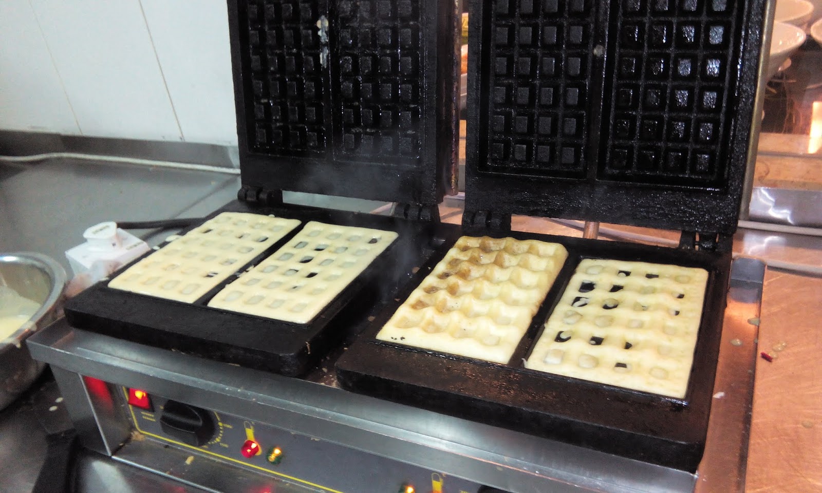 Life Begins at Forty ROLLER GRILL GED 10 Waffle Maker repair