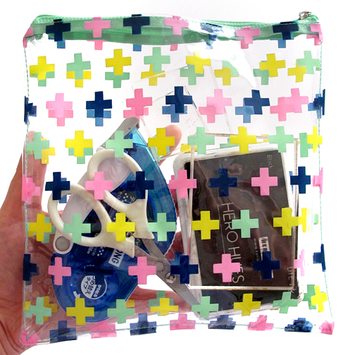 MB in SD ワッフルフラワークラフトのスタンプ、イエローアウルワークショップのインクパッド、ペブルス、クレートペーパーのバレンタイン