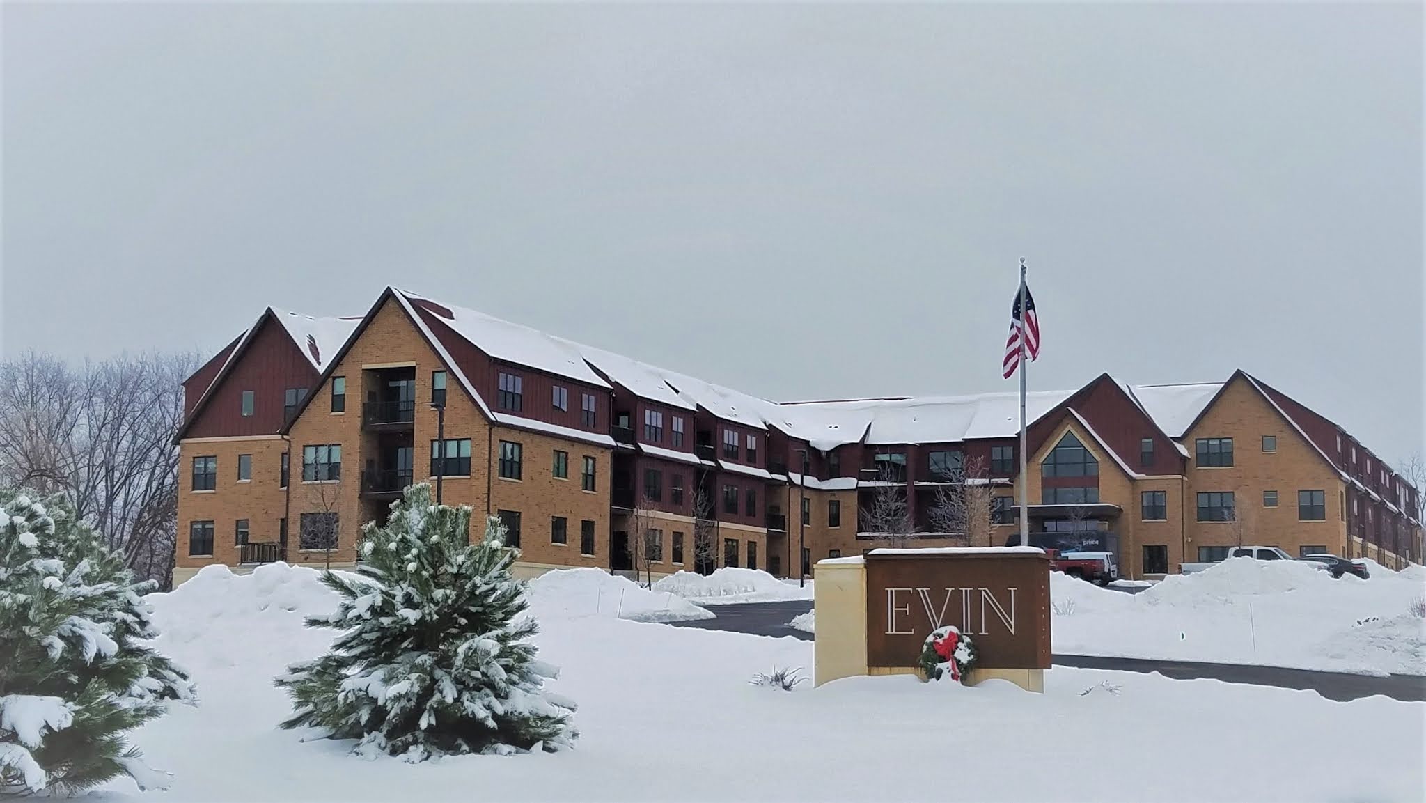 Thrive Architects, Llc Winter Evin at Oconomowoc