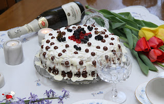 Torta sa tri vrste čokolade - Kuvajmo srcem