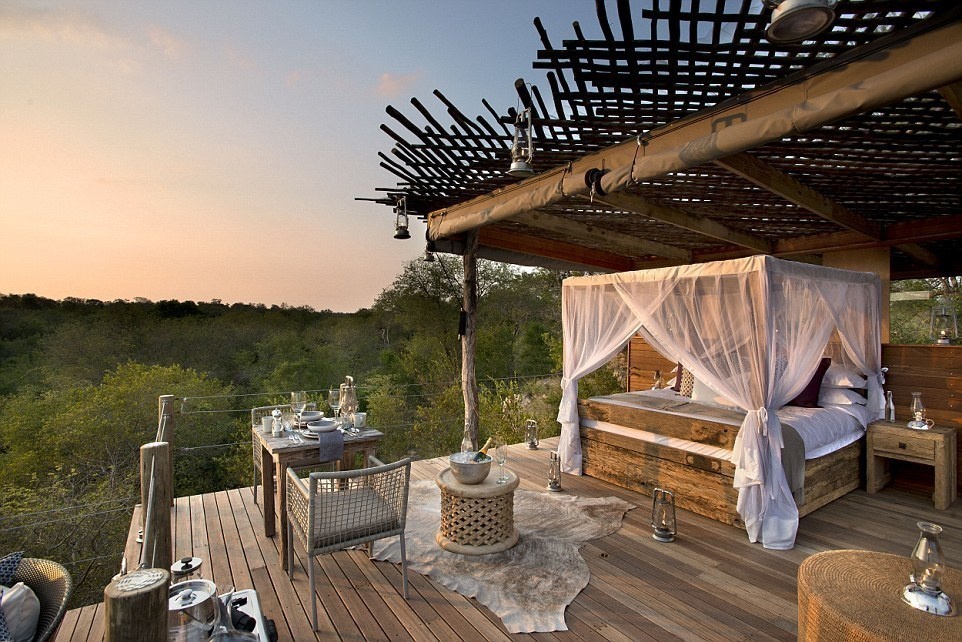 Lion Sands Game Reserve, South Africa - 15 Incredible Hotel Rooms Where You Can Sleep Under The Stars.