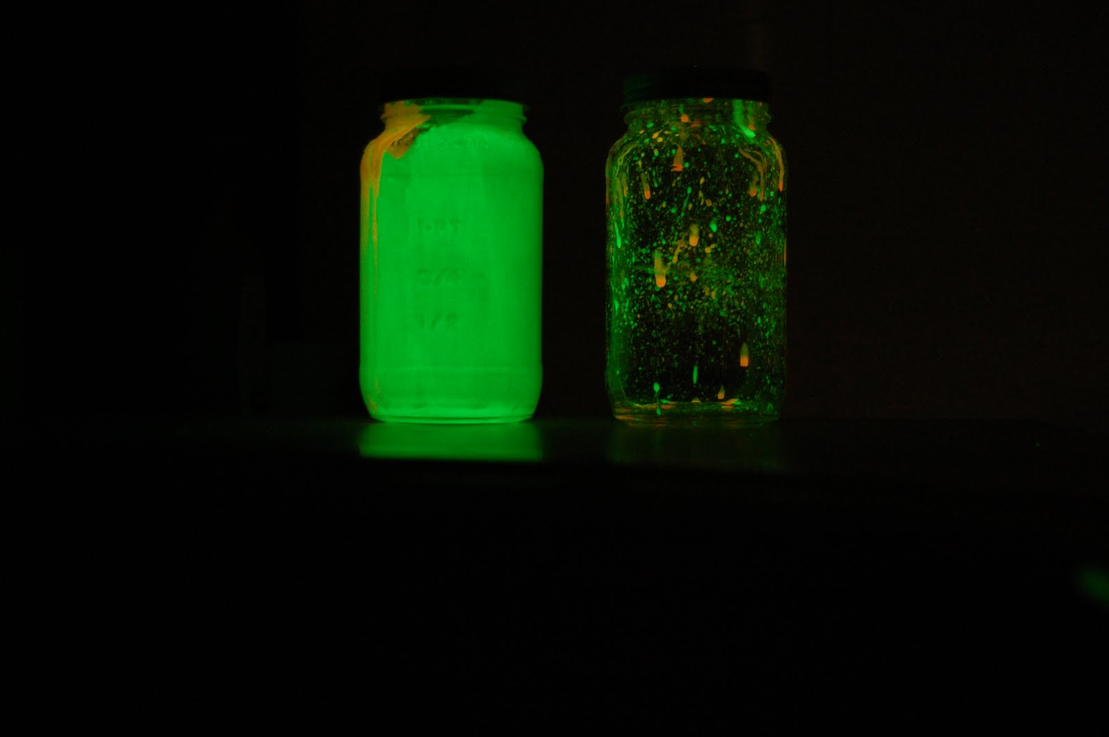 kristy.makes diy glow in the dark star jars