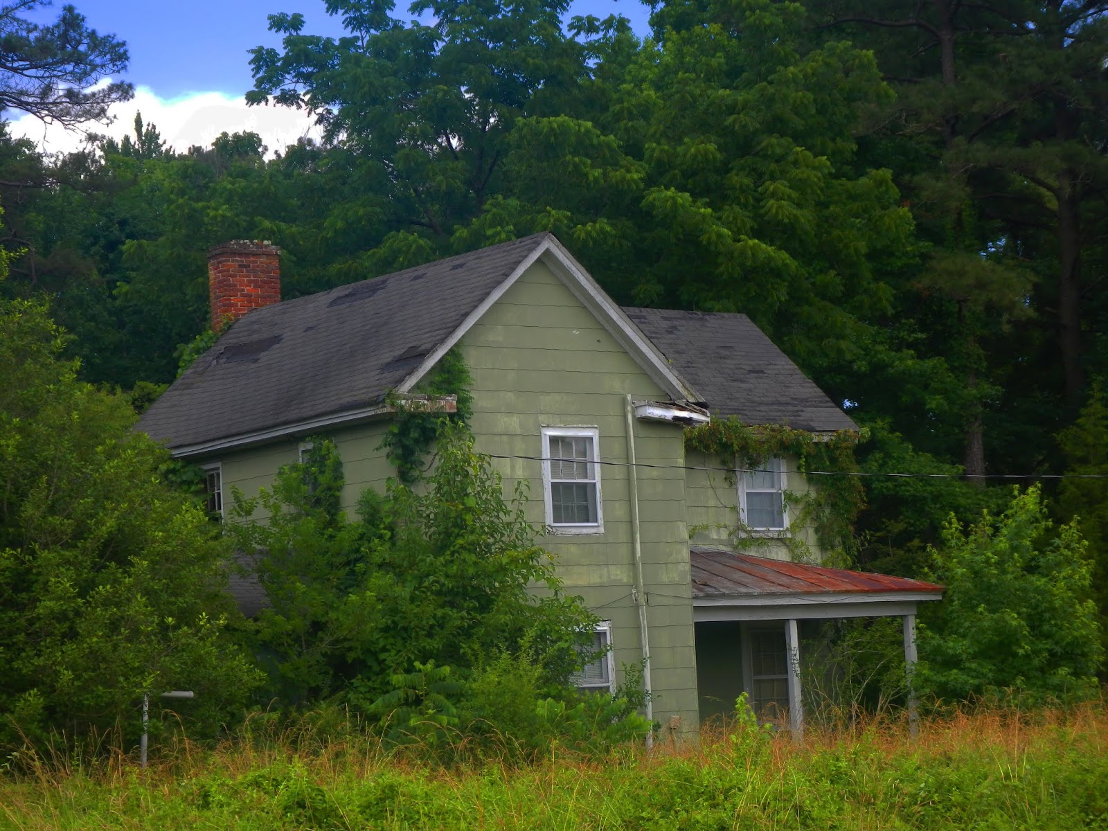 URBEX Abandoned Buildings You Dream of Renovating