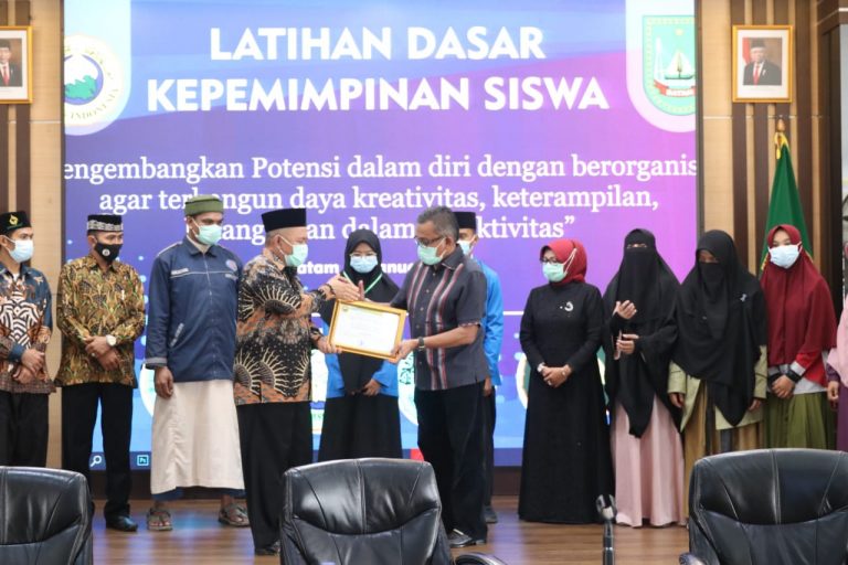 Sekdako Batam Buka LDKS Pondok Pesantren Islam An-Ni’mah Batam