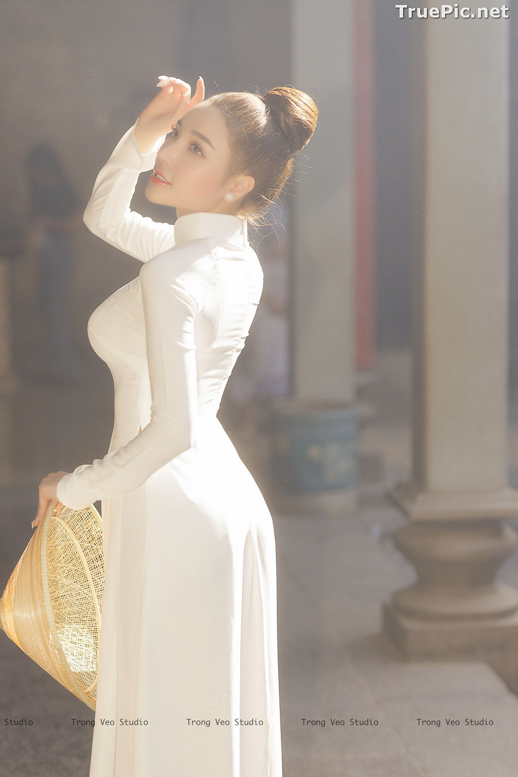 Image The Beauty of Vietnamese Girls with Traditional Dress (Ao Dai) #2 - TruePic.net - Picture-41