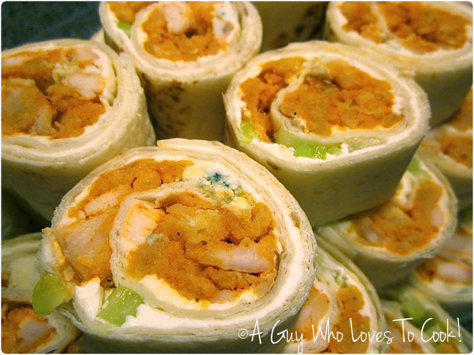 Buffalo chicken pinwheels recipe