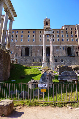 vespasiano 2 - 23 Monumentos do Fórum Romano