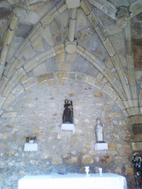 Interior de la Iglesia de San Pantaleon en Cigüenza