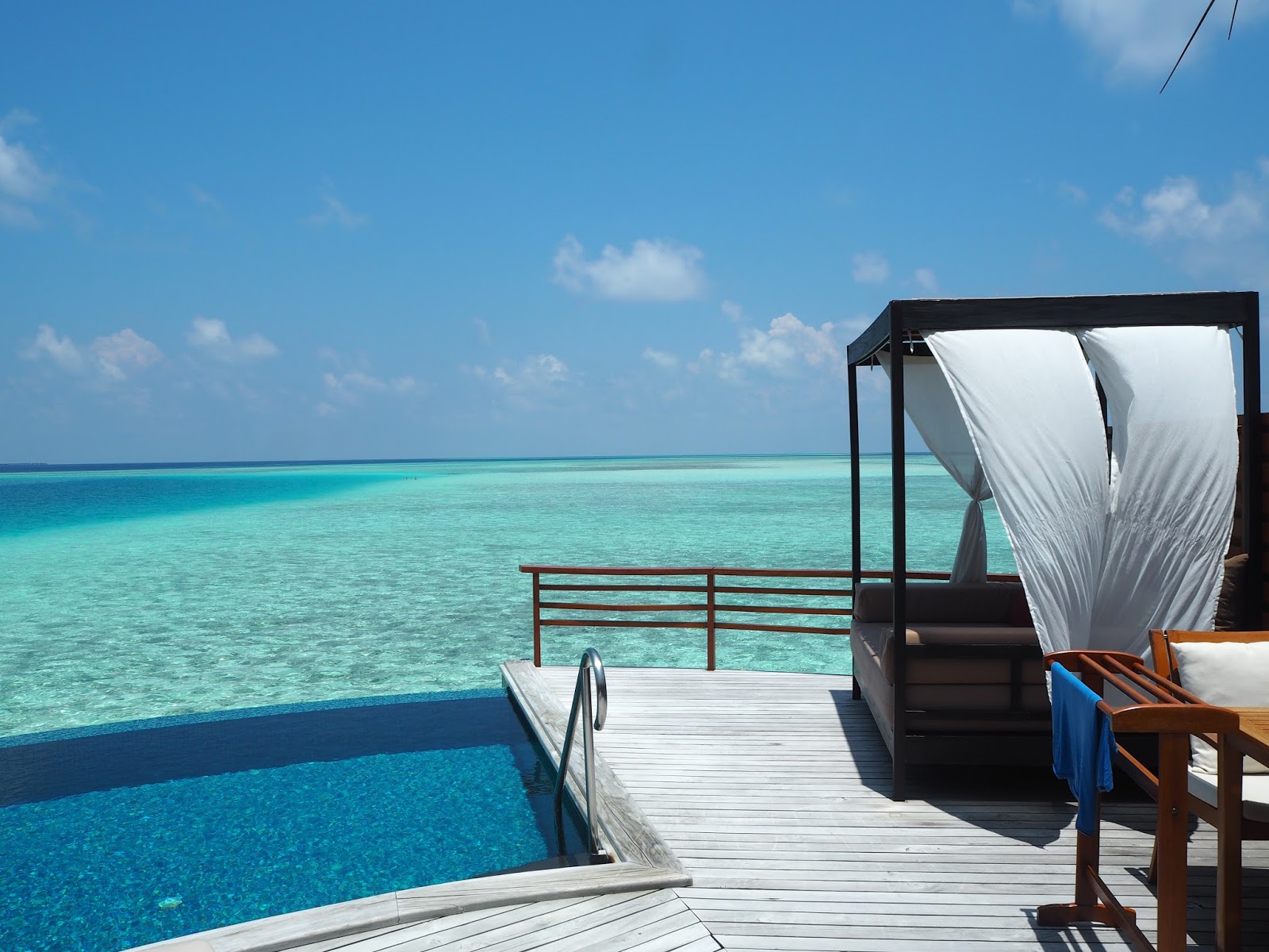 Отель baros Maldives 5 дресс код